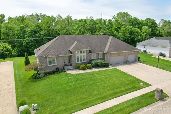$590,000 | 517 Trey Court, Germantown, OH 45327