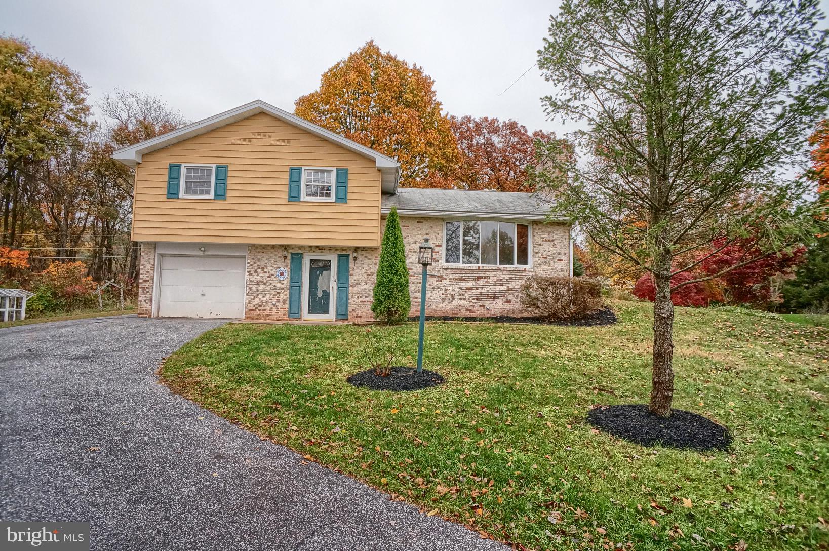 738 Heck Hill Road Lewisberry, PA 17339 - Photo 1 of 23