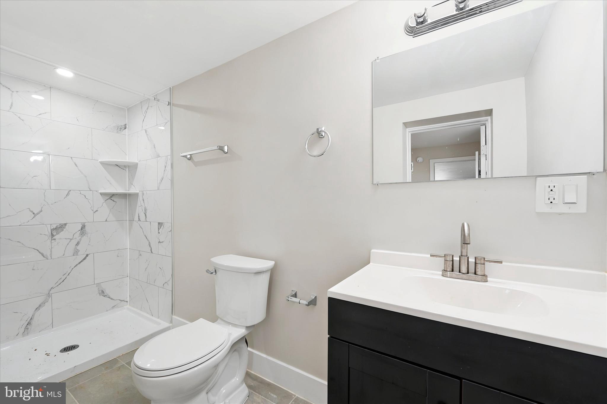 2310 Tasker Street Philadelphia, PA 19145 - Photo 12 of 15