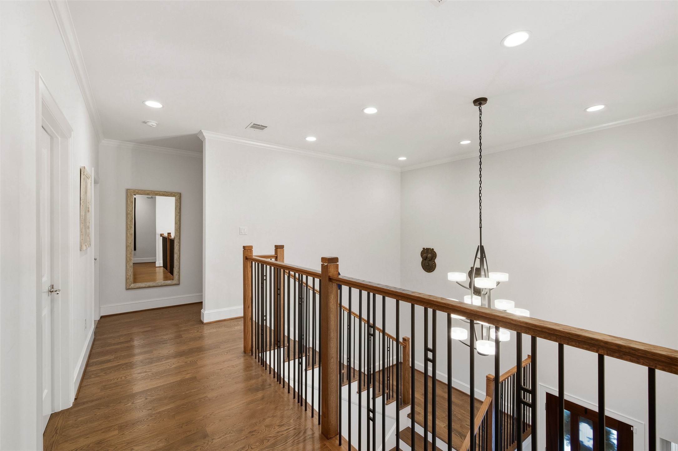 1118 Anderson Street Bellaire, TX 77401 - Photo 21 of 45 a view of hallway with stairs