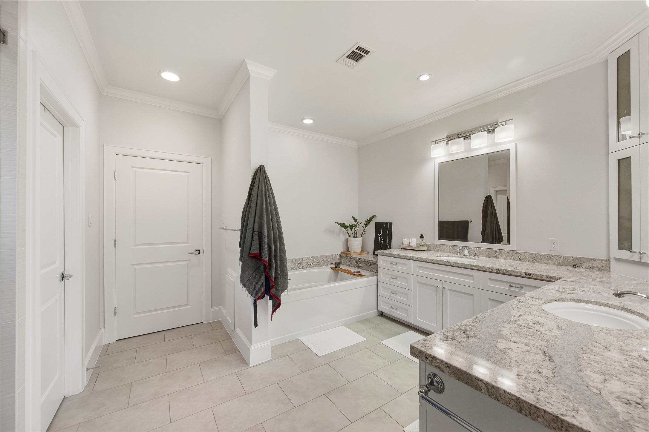 1118 Anderson Street Bellaire, TX 77401 - Photo 26 of 45 a view of a kitchen with sink and refrigerator