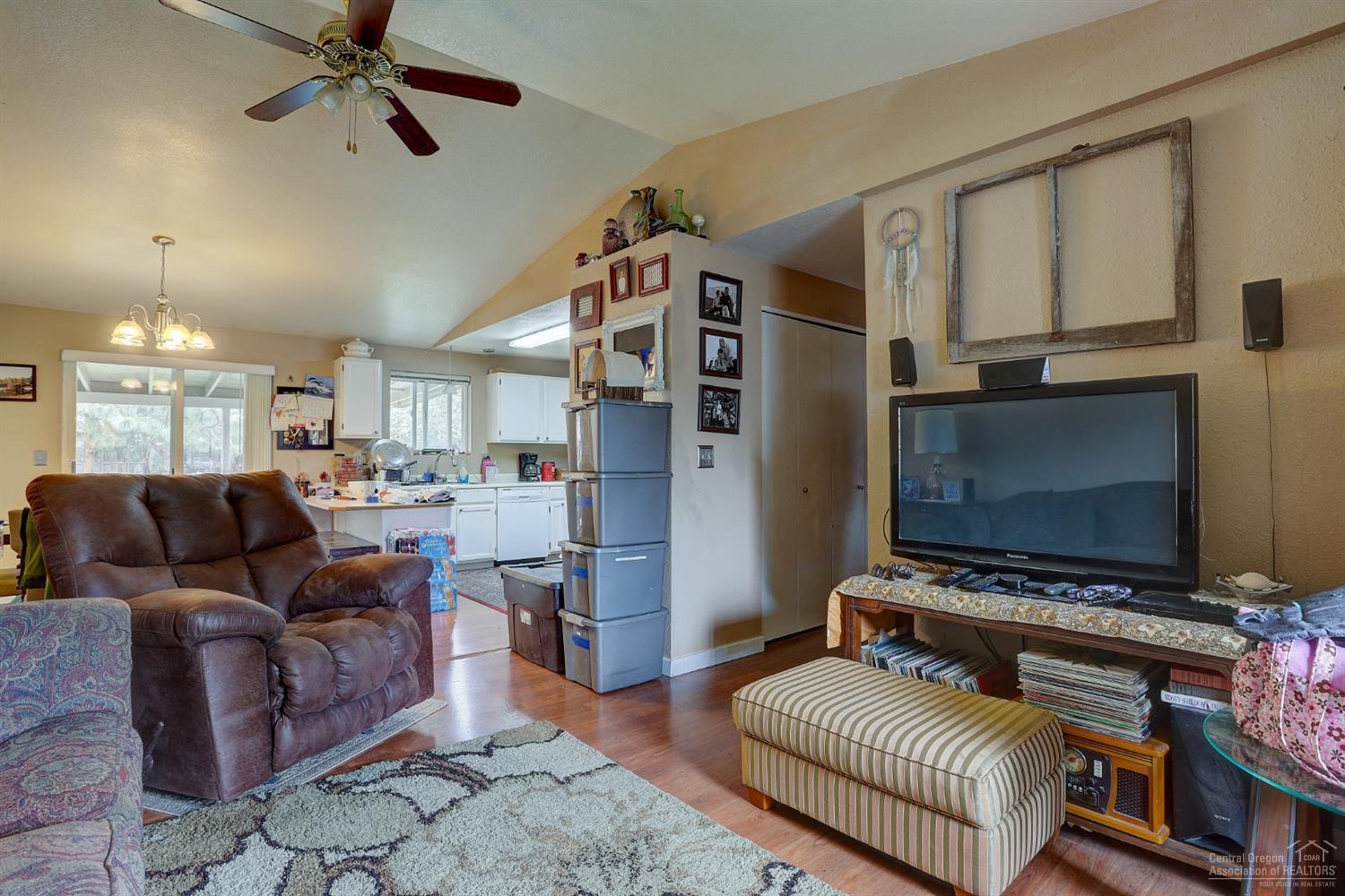 1629 Southwest 33rd Street Redmond, OR 97756 - Photo 2 of 13 Additional Photo