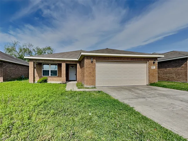 $1,750 | 18011 Kinsale Valley Lane, Houston, TX 77060