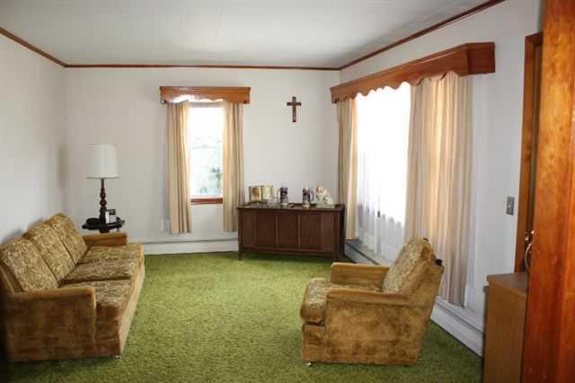 378 Foster Road Auburn, ME 04210 - Photo 7 of 16 Living Room.