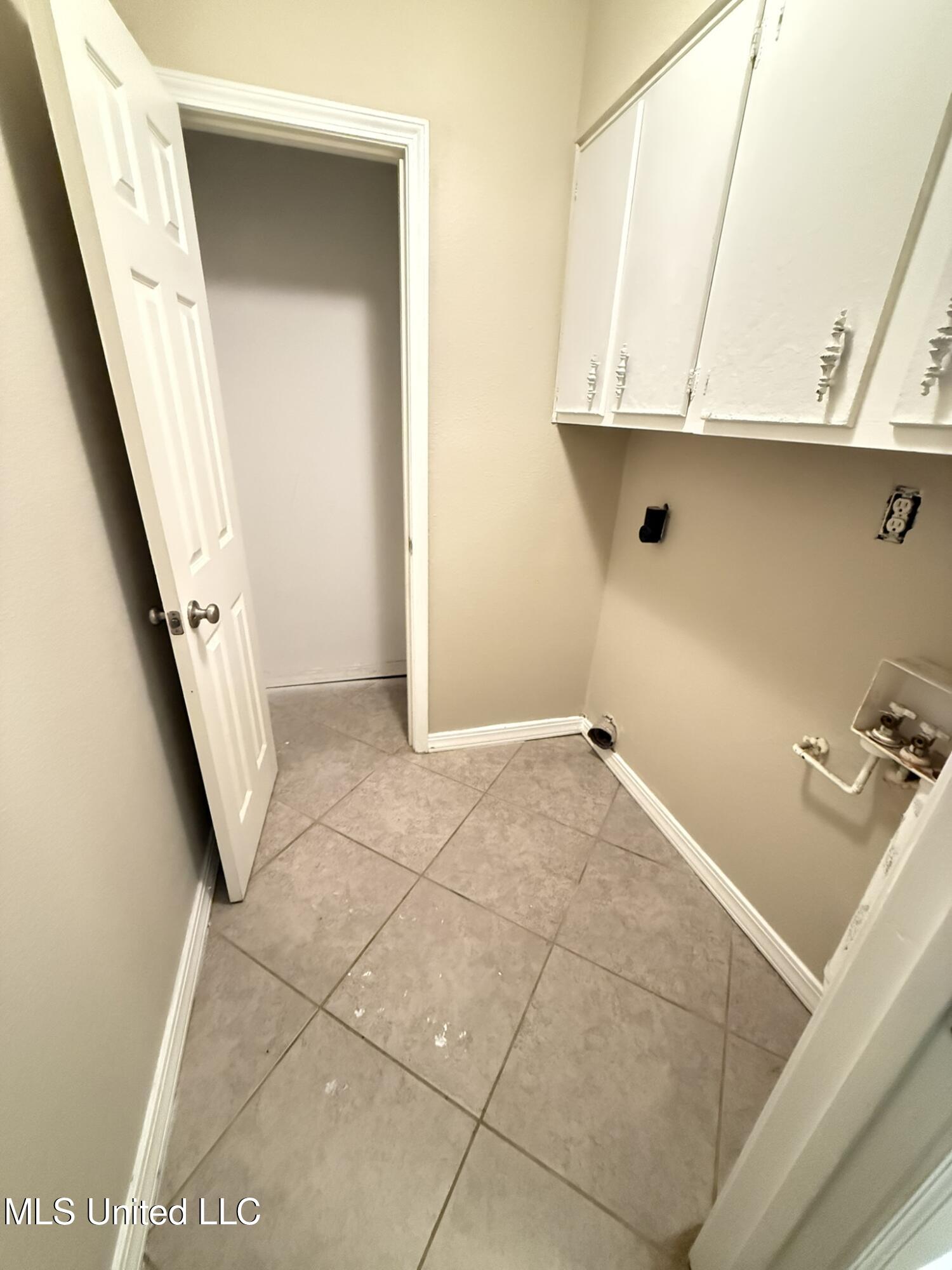 1625 Martin Bluff Road, Unit 24 Gautier, MS 39553 - Photo 13 of 22 IMG_8403