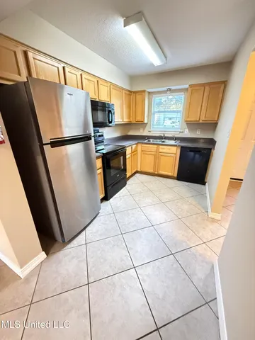 $1,050 | 1625 Martin Bluff Road, Unit 24, Gautier, MS 39553