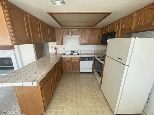 $1,050 | 4181 Gannet Circle, Unit 241, Las Vegas, NV 89103