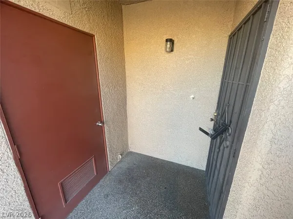 $1,050 | 4181 Gannet Circle, Unit 241, Las Vegas, NV 89103