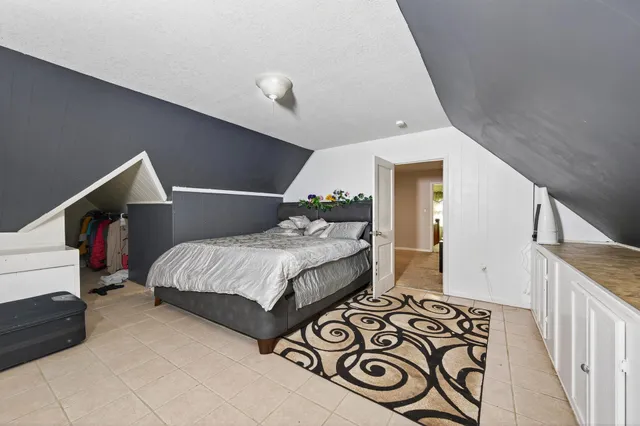 $400,000 | 242 Annapolis Street West, West St. Paul, MN 55118