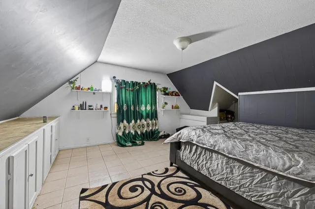 $400,000 | 242 Annapolis Street West, West St. Paul, MN 55118