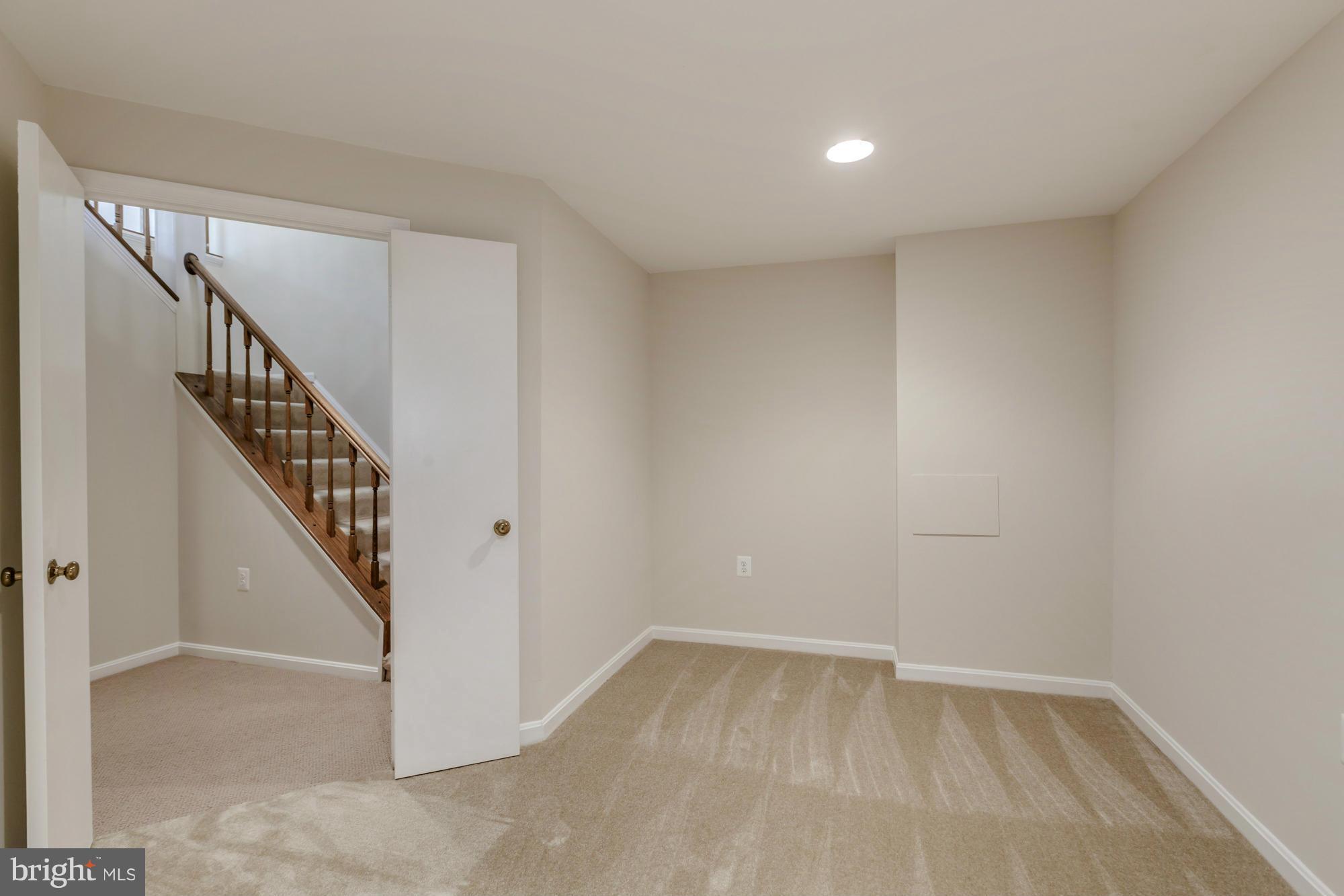11923 Sentinel Point Court Reston, VA 20191 - Photo 23 of 30 Lower Level Den/ Office