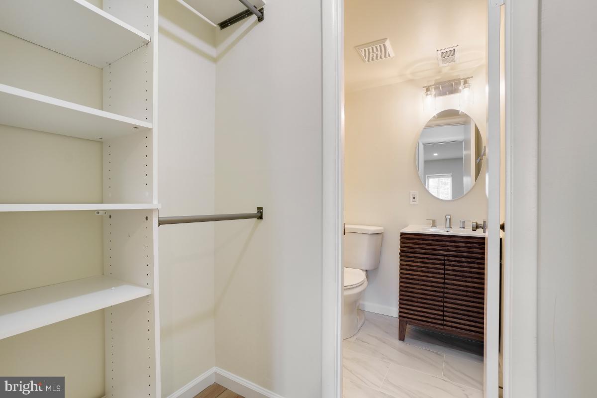 5017 7th Road South, Unit 301 Arlington, VA 22204 - Photo 24 of 30