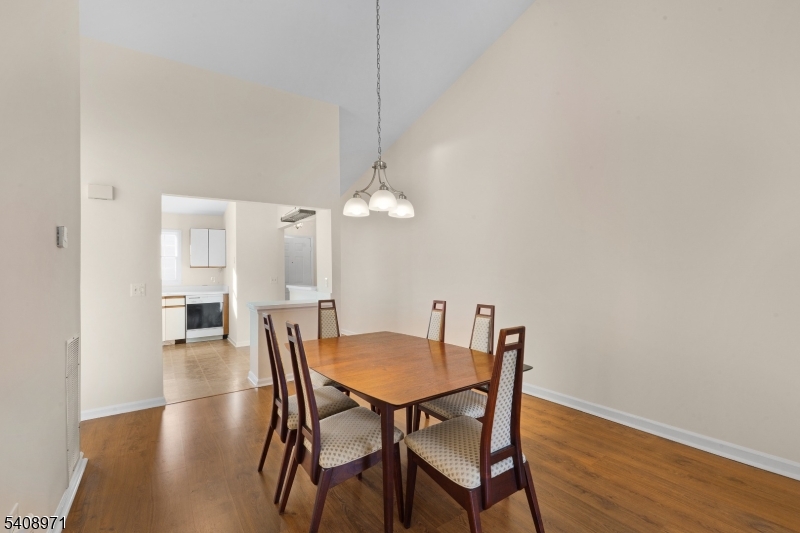 20 Alexandria Way Bernards, NJ 07920 - Photo 9 of 26