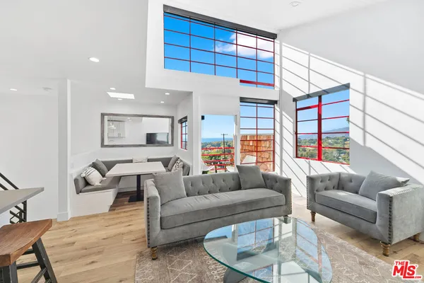 $6,900 | 29235 Heathercliff Road, Unit 6, Malibu, CA 90265