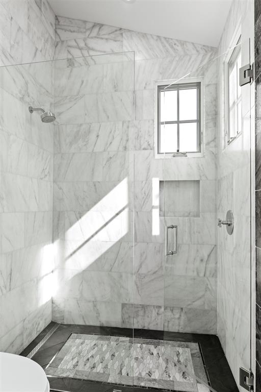 5230 Homer Street Dallas, TX 75206 - Photo 36 of 39 a bathroom with a window