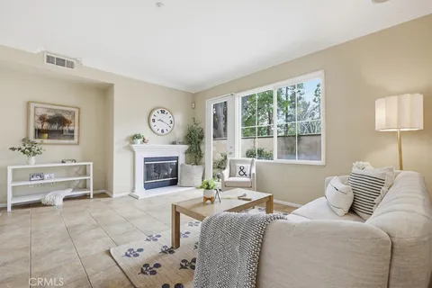 $1,295,500 | 40 Bolinas, Unit 5, Irvine, CA 92602
