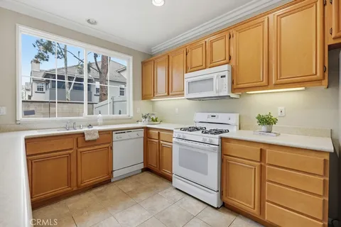 $1,295,500 | 40 Bolinas, Unit 5, Irvine, CA 92602