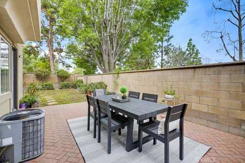 $1,295,500 | 40 Bolinas, Unit 5, Irvine, CA 92602