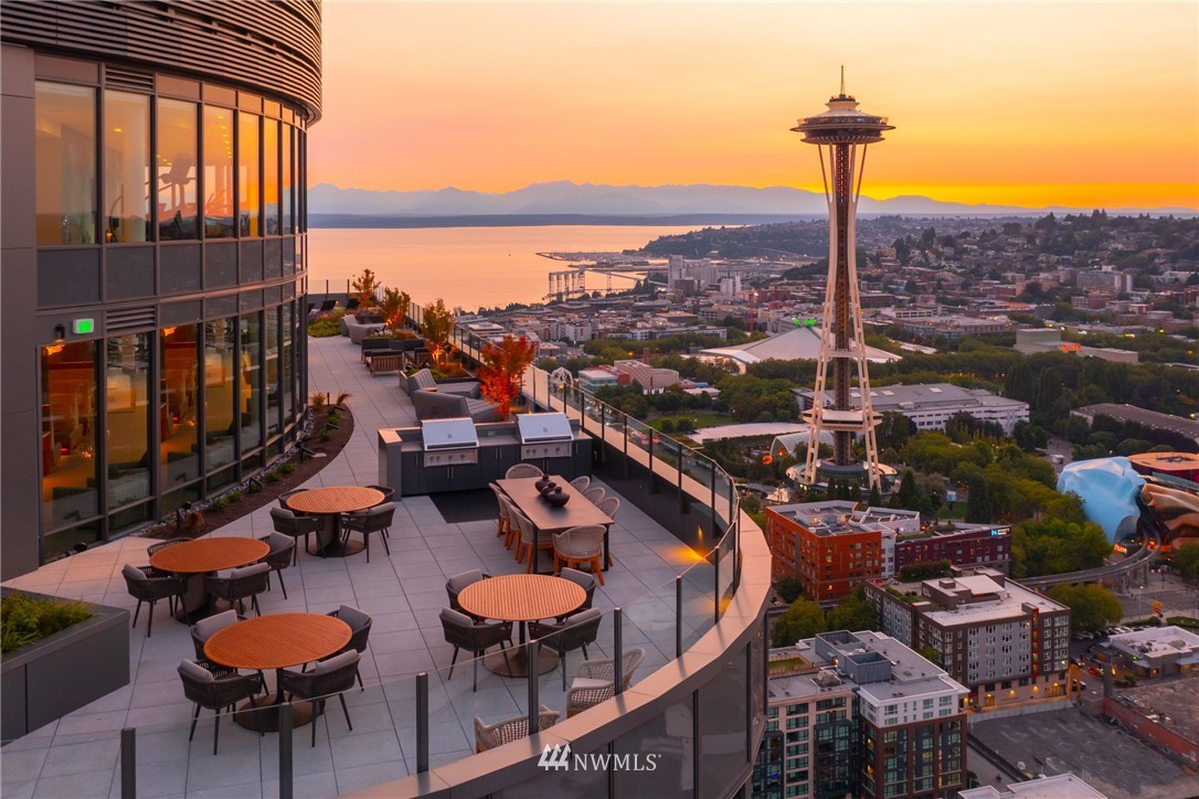 2510 6th Avenue, Unit 1409 Seattle, WA 98121 - Photo 31 of 35 a view of a balcony with chairs