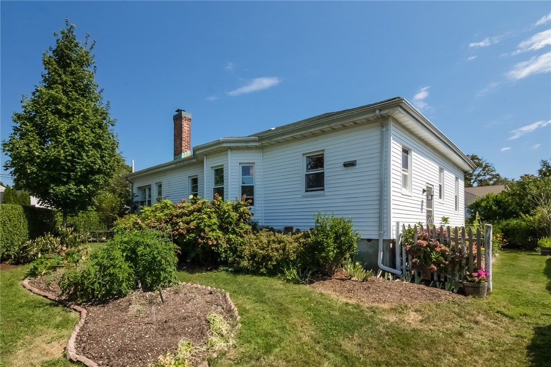 167 Bliss Road Middletown, RI 02842 - Photo 25 of 31 Rear left exterior