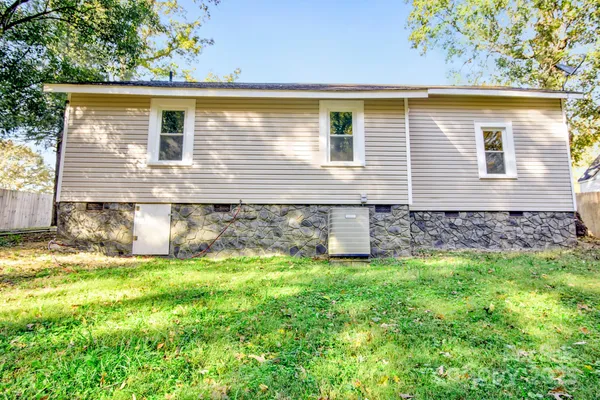 $232,000 | 434 East Salisbury Street, Denton, NC 27239