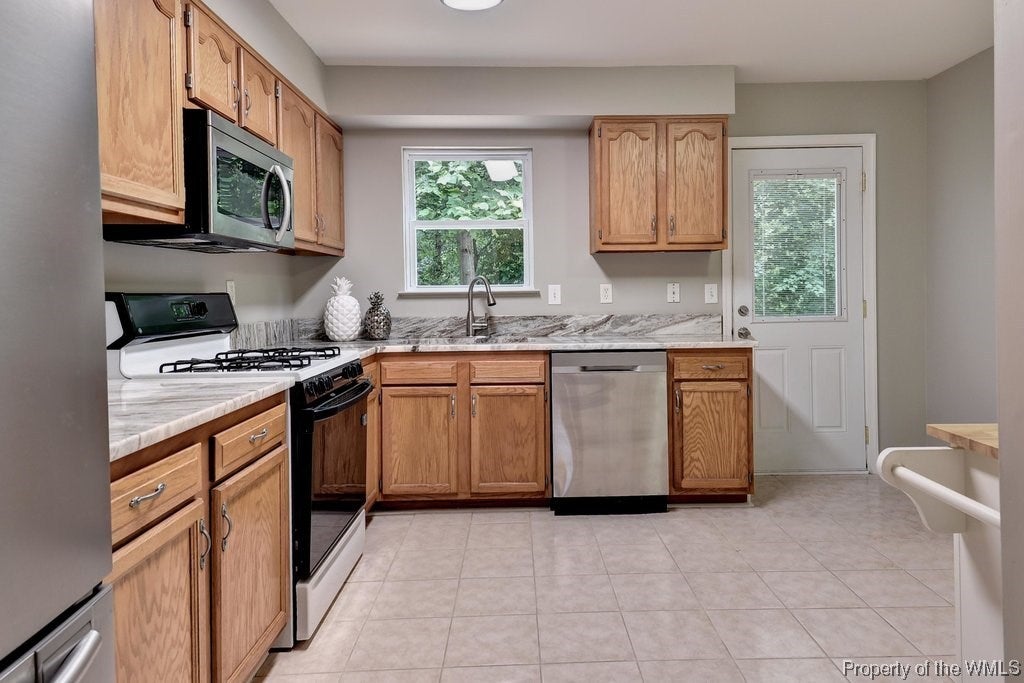 307 High Point Road Williamsburg, VA 23185 - Photo 10 of 26 Gallery Image 10