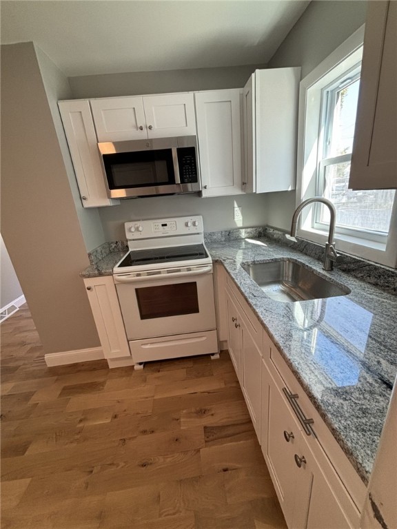 865 West Shore Road Warwick, RI 02889 - Photo 12 of 27