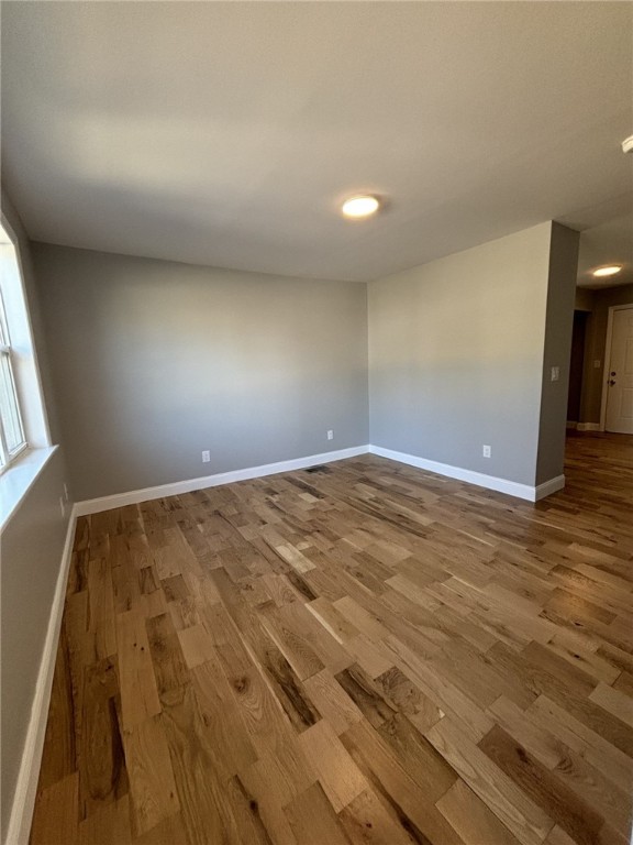 865 West Shore Road Warwick, RI 02889 - Photo 2 of 27