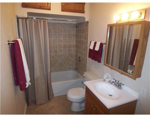 57503 Oakside Road Mishawaka, IN 46544 - Photo 5 of 11 Gallery Image 5