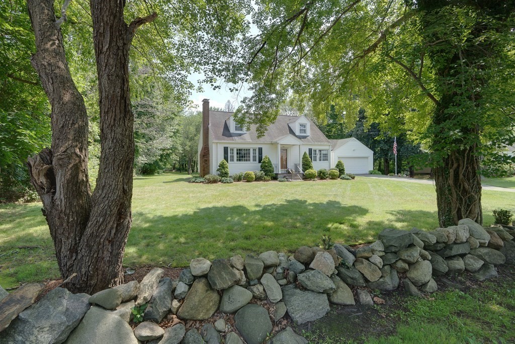 384 Concord Road Bedford, MA 01730 - Photo 1 of 34 Gallery Image 1