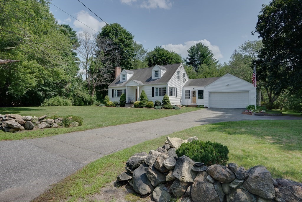 384 Concord Road Bedford, MA 01730 - Photo 19 of 34 Gallery Image 19