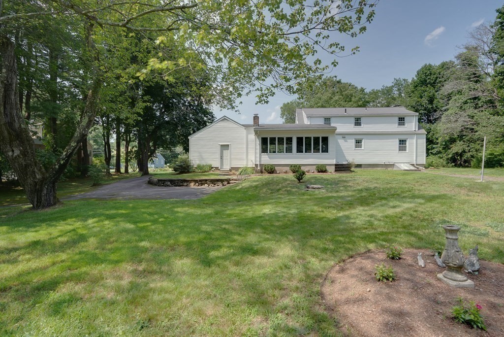 384 Concord Road Bedford, MA 01730 - Photo 20 of 34 Gallery Image 20