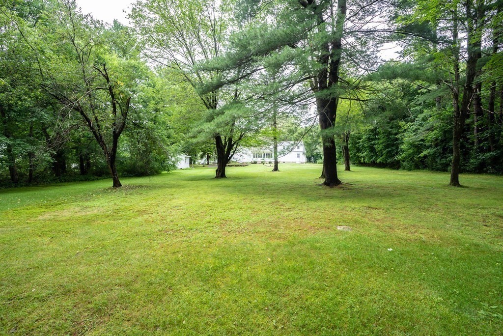 384 Concord Road Bedford, MA 01730 - Photo 2 of 34 Gallery Image 2