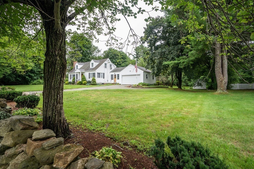 384 Concord Road Bedford, MA 01730 - Photo 25 of 34 Gallery Image 25