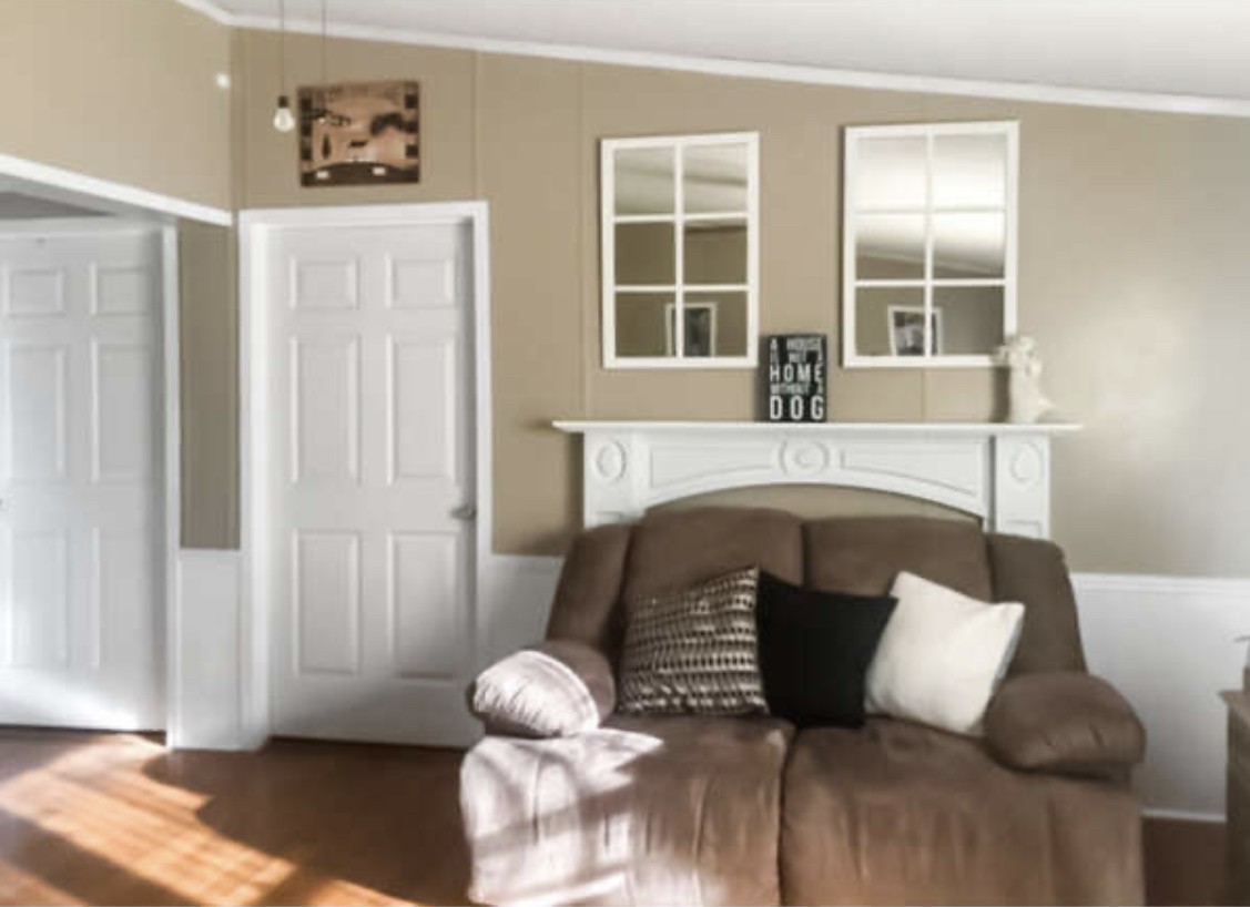 121 Red Top Road Indian Mound, TN 37079 - Photo 6 of 19 a living room with furniture