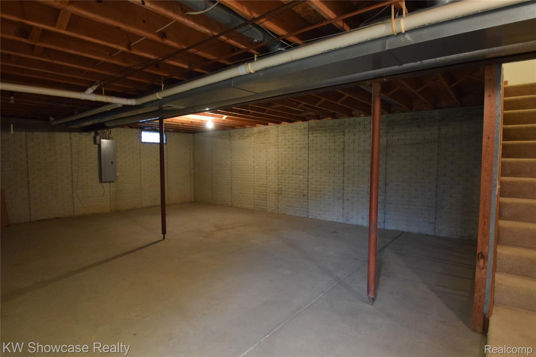 6720 Cedar Lake Road Pinckney, MI 48169 - Photo 41 of 50 Clean and dry