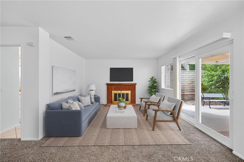 21965 Jeffers Lane Saugus, CA 91350 - Photo 18 of 40 Virtually Staged Imagined Space