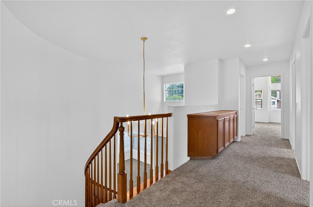 21965 Jeffers Lane Saugus, CA 91350 - Photo 24 of 40 Upstairs Hall