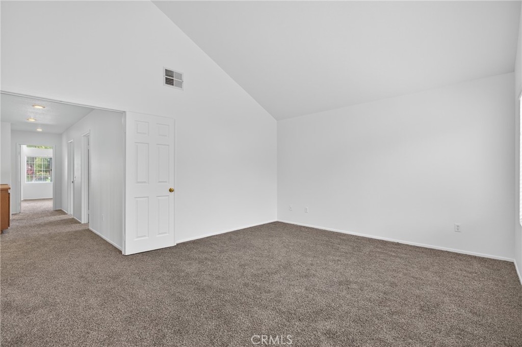 21965 Jeffers Lane Saugus, CA 91350 - Photo 30 of 40 Extra Large Front Facing Bedroom