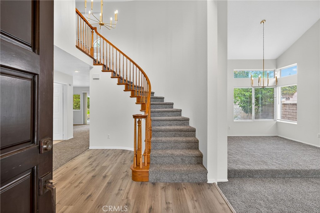 21965 Jeffers Lane Saugus, CA 91350 - Photo 6 of 40 Entrance