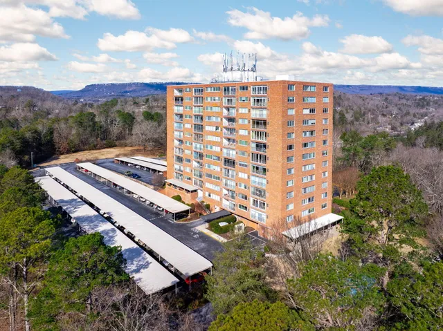 $259,000 | 1414 Continental Drive, Unit 810, Chattanooga, TN 37405