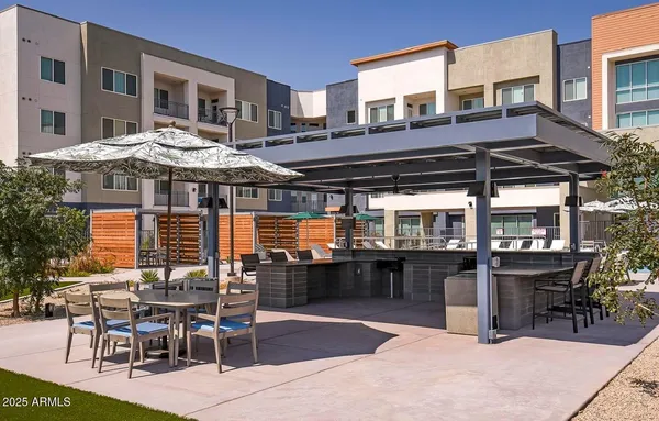 $1,642 | 16985 West Van Buren Street, Unit 3, Goodyear, AZ 85338