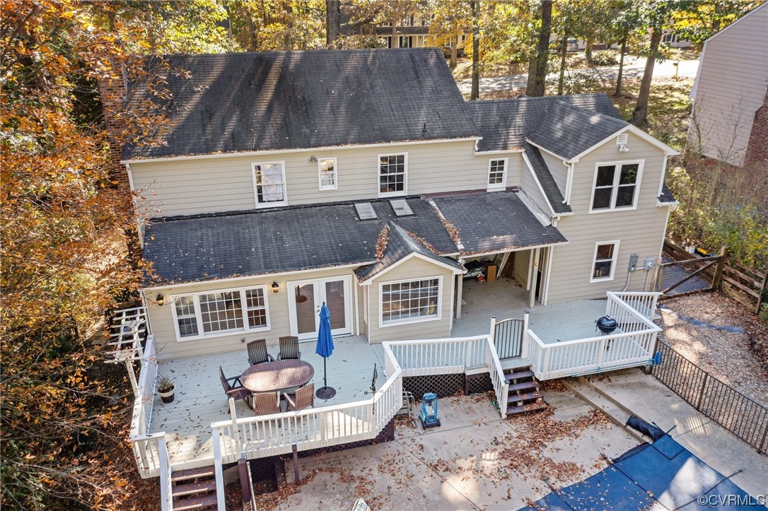 13206 Queensgate Road Midlothian, VA 23114 - Photo 32 of 42 an aerial view of a house with a yard
