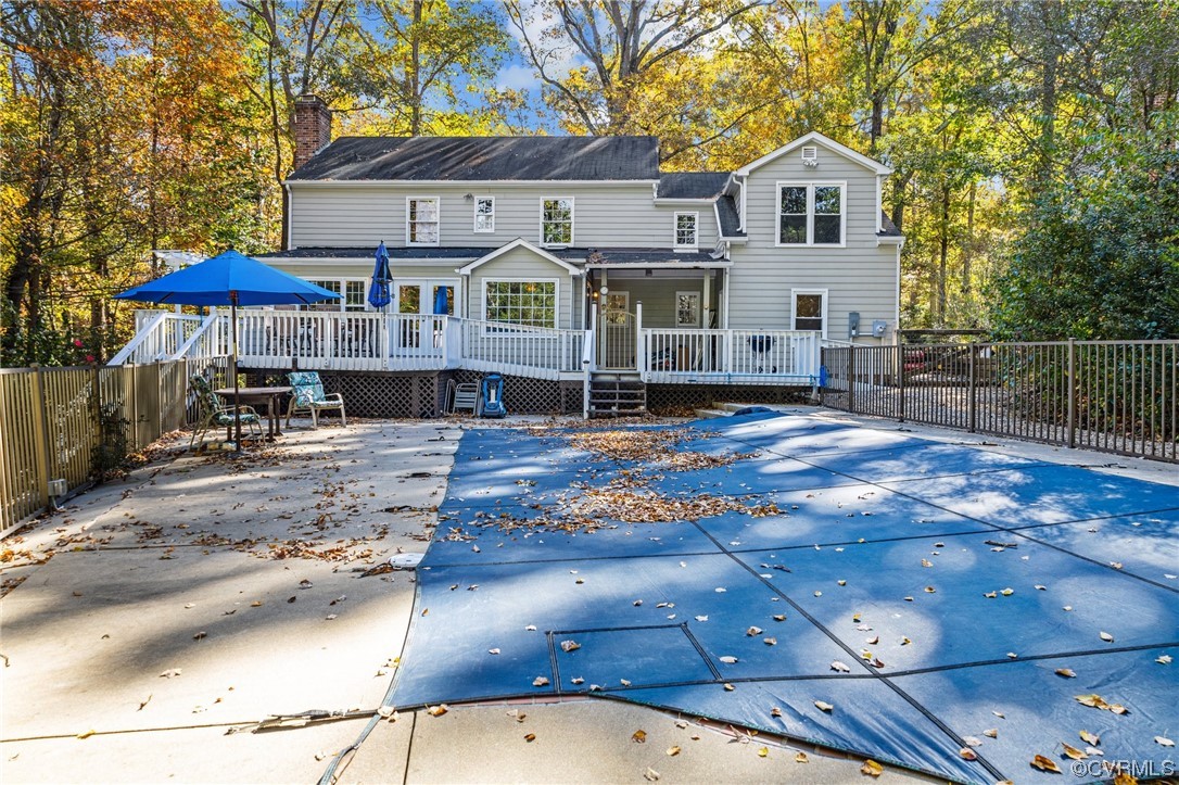 13206 Queensgate Road Midlothian, VA 23114 - Photo 7 of 42 a front view of a house with yard