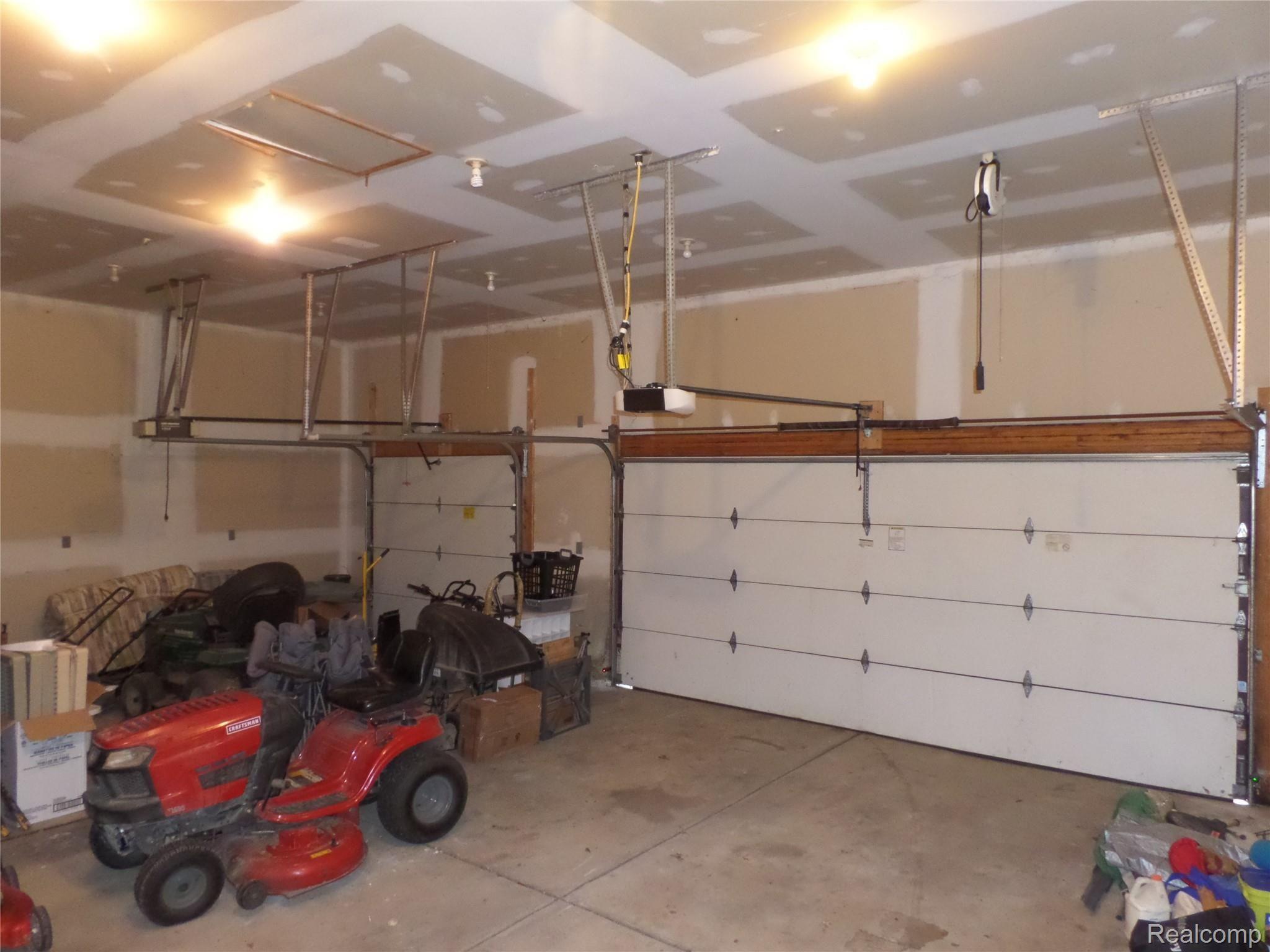 4501 Clarkston Road Clarkston, MI 48348 - Photo 28 of 34 SAM_1167.JPG