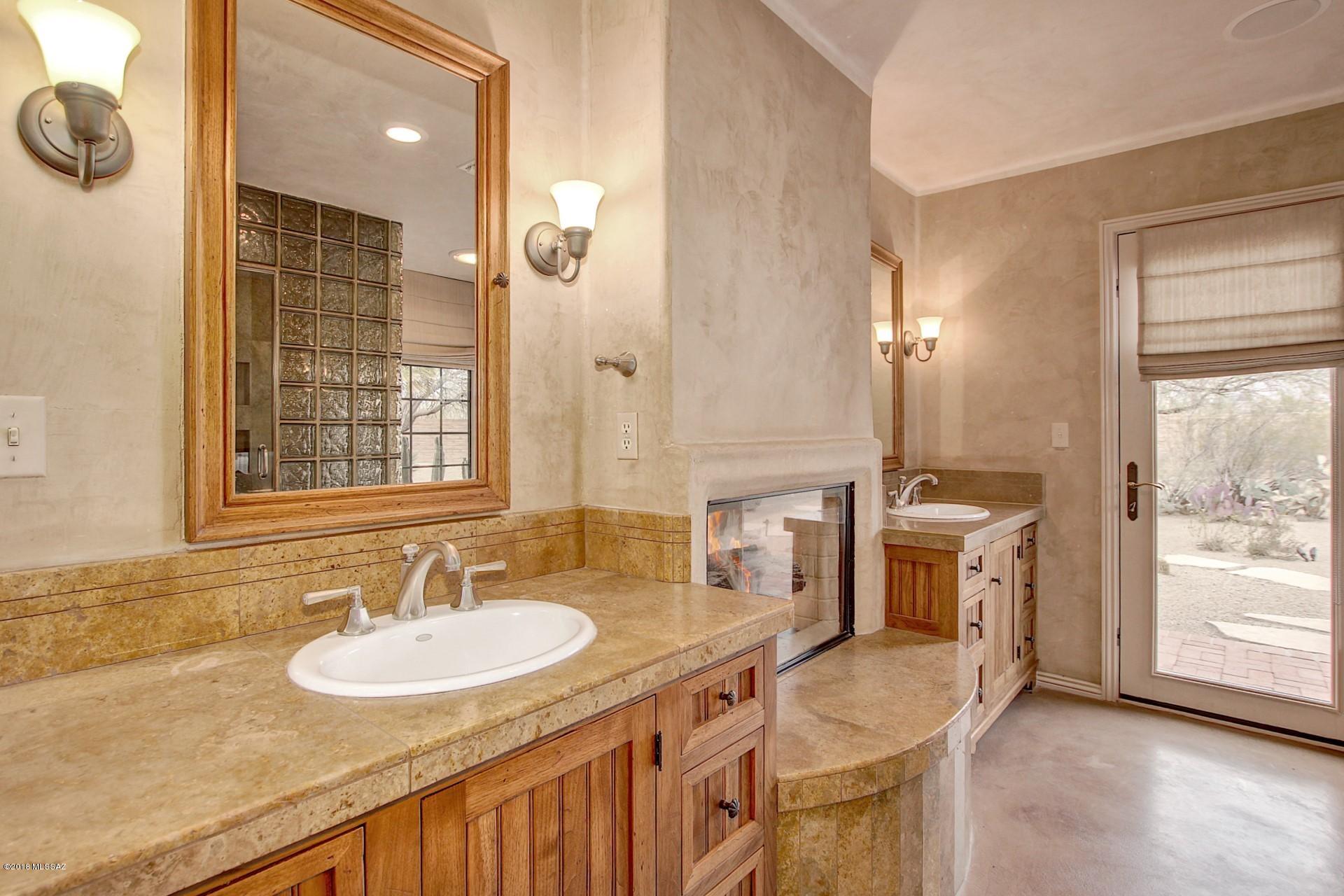 5711 East Fort Lowell Road Tucson, AZ 85712 - Photo 16 of 47 Gallery Image 16