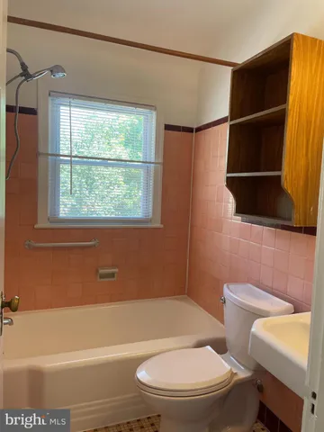 $3,000 | 2011 27th Street South, Arlington, VA 22206