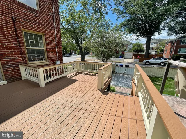 $3,000 | 2011 27th Street South, Arlington, VA 22206