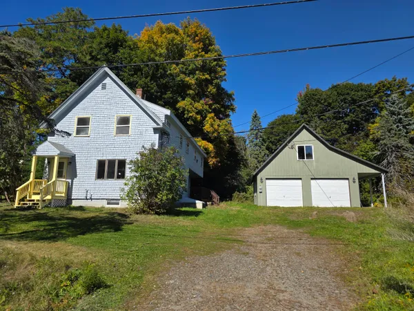 $229,900 | 10 St Francis Street, Dexter, ME 04930