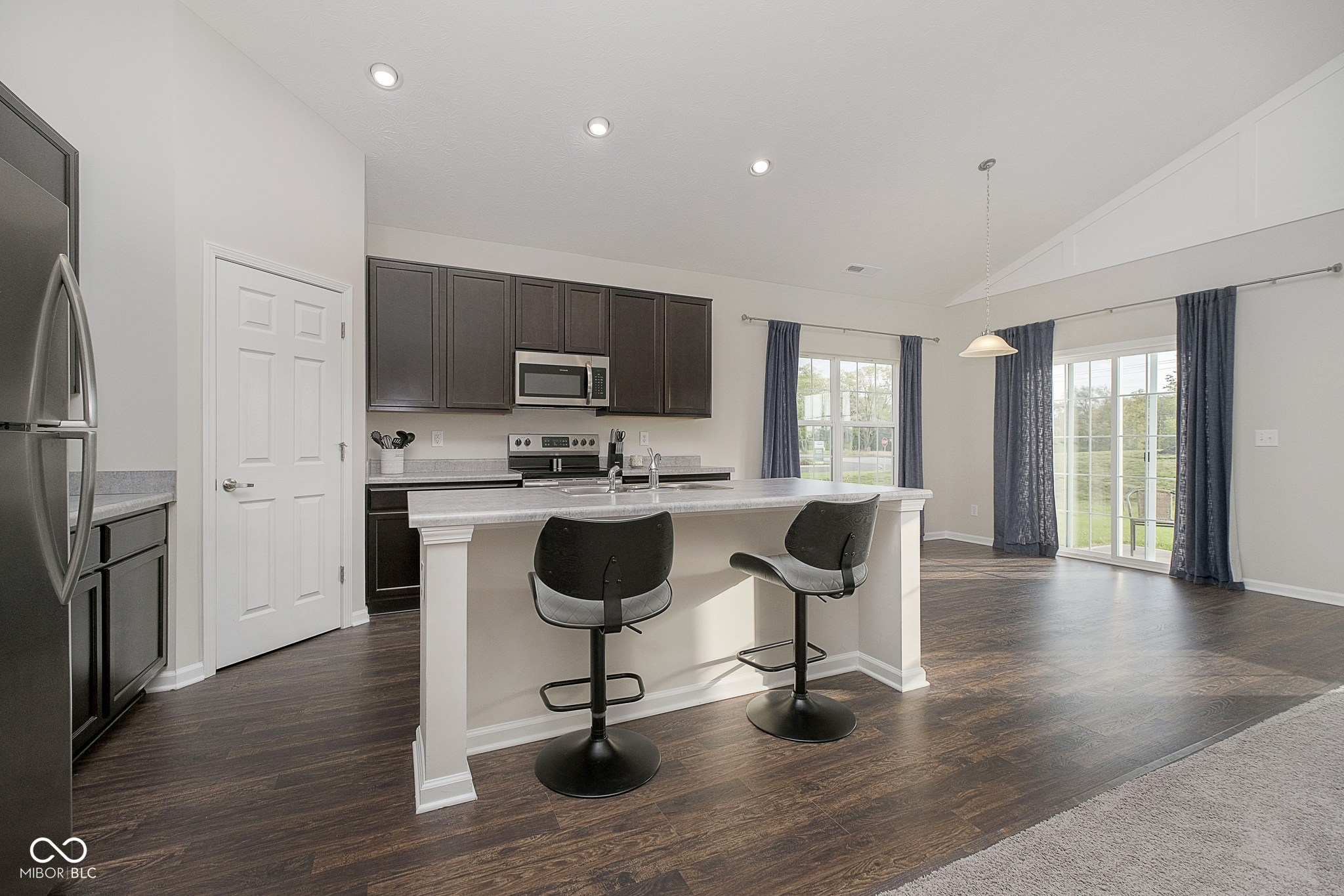 8314 Ambrosia Lane Pendleton, IN 46064 - Photo 4 of 27